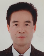 김 종 건 수안마을 이장/전 부산과학기술대학교 컴퓨터소프트웨어과 교수